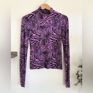 Andamane zebra mock neck long sleeve top